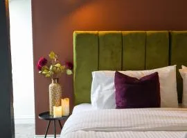 Berry's Loft - Central Location and Fast WIFI