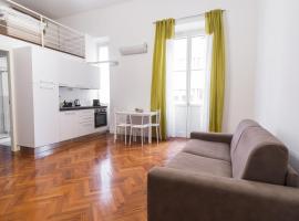 Loft via morosini centro Varese - IXIHOME，位于瓦雷泽的酒店