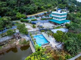 Rock Hut Tabor Hills Resort Vagamon，位于瓦加蒙的酒店