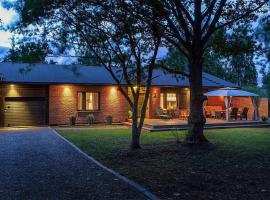 3 Bedroom Stunning Home In Borgholm，位于博里霍尔姆的酒店