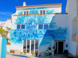 Surf Yoga Ericeira Guest House，位于埃里塞拉的旅馆