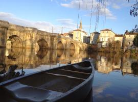 Pont Vieux Gites，位于孔佛朗的度假短租房