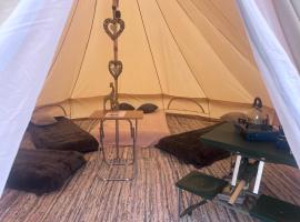 Gwens Garden bell tent，位于圣贾斯特的酒店