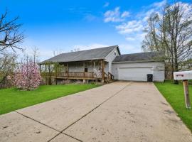 Beautiful home in Beach Park IL，位于Beach Park的度假屋