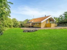 Three-Bedroom Holiday Home In Allinge