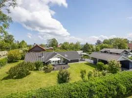 Three-Bedroom Holiday Home In Odder