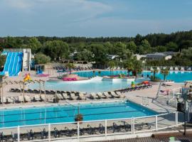 Camping Officiel Siblu La Réserve，位于加斯泰的酒店