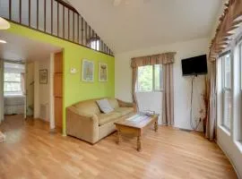 Fredericksburg Cabin Rental on a 27-Acre Winery!