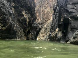 Alhidan Hostel & adventure，位于马达巴的酒店