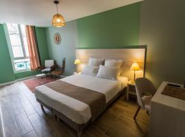 CÔTE GARONNE le BALCON DES DAMES -hôtel et restaurant- Tonneins Fauillet Marmande - vue panoramique bord de Garonne chambres climatisées，位于Tonneins的酒店