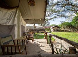 Kara-Tunga Safari Camp，位于Moroto的住宿加早餐旅馆