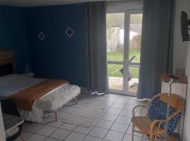 Hotel de l'Ile d'Amour，位于Langeac的酒店