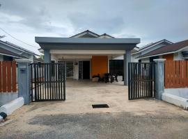 Adam Homestay Besut，位于Kampung Raja的酒店