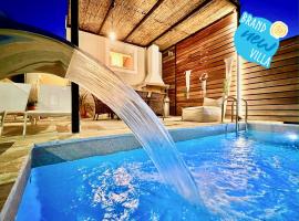 Dimitris Luxury Cottage with private pool by DadoVillas，位于卡拉米的豪华酒店