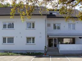Burghotel Lörrach，位于罗拉赫的酒店