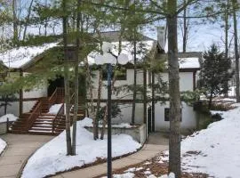 780 Combined Upper and Lower Disciples Village Condo