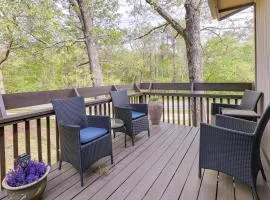 Bella Vista Townhome w/ Deck Near Back 40 Trails!