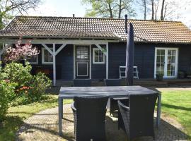 Amazing holiday home in Goedereede with garden，位于Goedereede的酒店