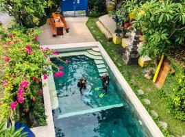 巴厘岛法布潜水中心旅舍，位于艾湄湾的酒店