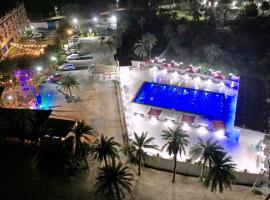 HOTEL SILVER Resort，位于达曼机场 - NMB附近的酒店