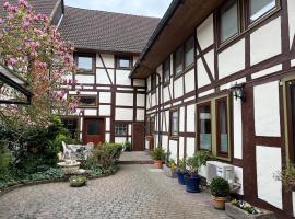 Ferienwohnung/Monteurwohnung in ruhigem Innenhof，位于内尔滕-哈登贝格的公寓