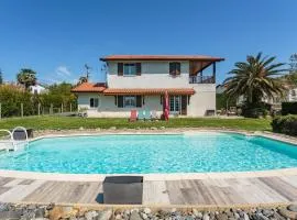 Maison Urt - Charmante maison avec piscine
