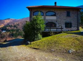 Il Larice - Agriturismo Alpe del Ville San Primo by Wonderful Italy，位于贝拉吉奥的木屋