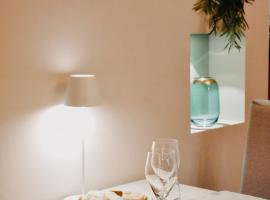 Cora Hotels Leon d'Oro，位于卡斯泰拉尔夸托的酒店