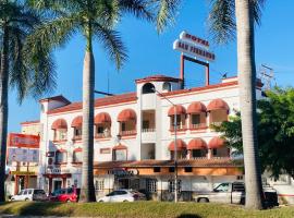 Hotel San Fernando Ciudad Valles，位于巴耶斯城塔姆因国家机场 - TSL附近的酒店