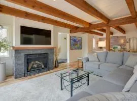 North Conway Townhome with Private Hot Tub and Deck!