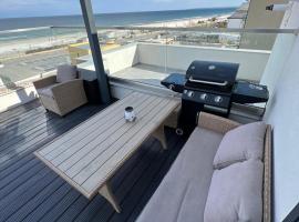 Luxury apartment with sea view，位于北马马亚-讷沃达里的酒店