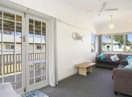 Beachhouse Barrenjoey - Ettalong Beach