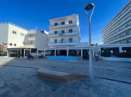 Apartamentos Playa Sol，位于埃斯卡纳的酒店