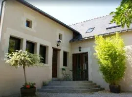Maison familiale charmante à Denée avec jardin et loisirs