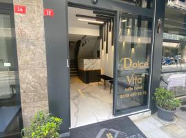 Dolce Vita Suite Hotel，位于伊斯坦布尔埃斯特佩拉植发诊所附近的酒店
