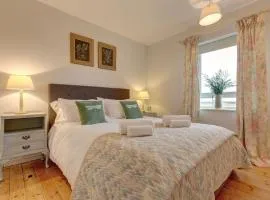 No 1 Sparham Hall - Norfolk Cottage Agency
