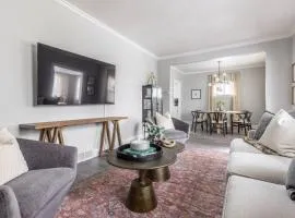 Quiet Modern Home w/ Hot Tub!