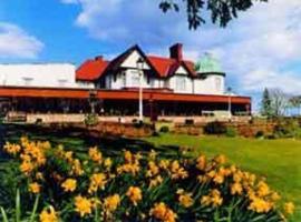 Clifton Hill Hotel，位于彭里斯的酒店