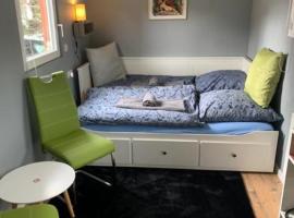 Tiny-Ferienwohnung Hellerau 2，位于德累斯顿海勒罗剧院附近的酒店