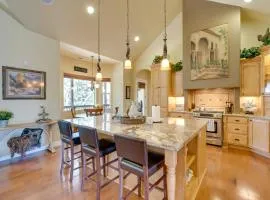 Furnished Decks & Grill: Peaceful Pioneer Home!