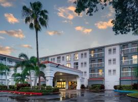 Holiday Inn & Suites Boca Raton - North，位于博卡拉顿机场 - BCT附近的酒店