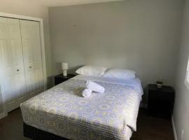 Nice Rooms Stay - Unit 2，位于金斯顿的住宿加早餐旅馆