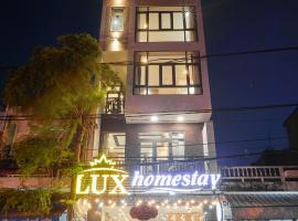 Lux Quy Nhon Homestay，位于归仁的酒店
