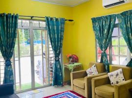 Homestay Zalida C Musleem，位于Kampong Alor Gajah的酒店