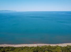 帕尔梅酒店，位于阿尔比尼娅的酒店