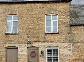 Luxury 2 bedroom cottage in the Cotswolds