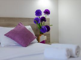 黛丝日落酒店，位于巴统的酒店