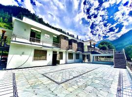 River Garden Hotel and Resort，位于纳兰恩的酒店