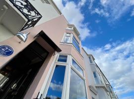 27 Brighton Guesthouse，位于布莱顿霍夫布莱顿海滩附近的酒店