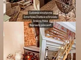 Szmerkowa Chatynka z kominkiem i jacuzzi w Karkonoszach